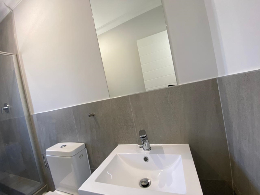 1 Bedroom Property for Sale in Table View Western Cape